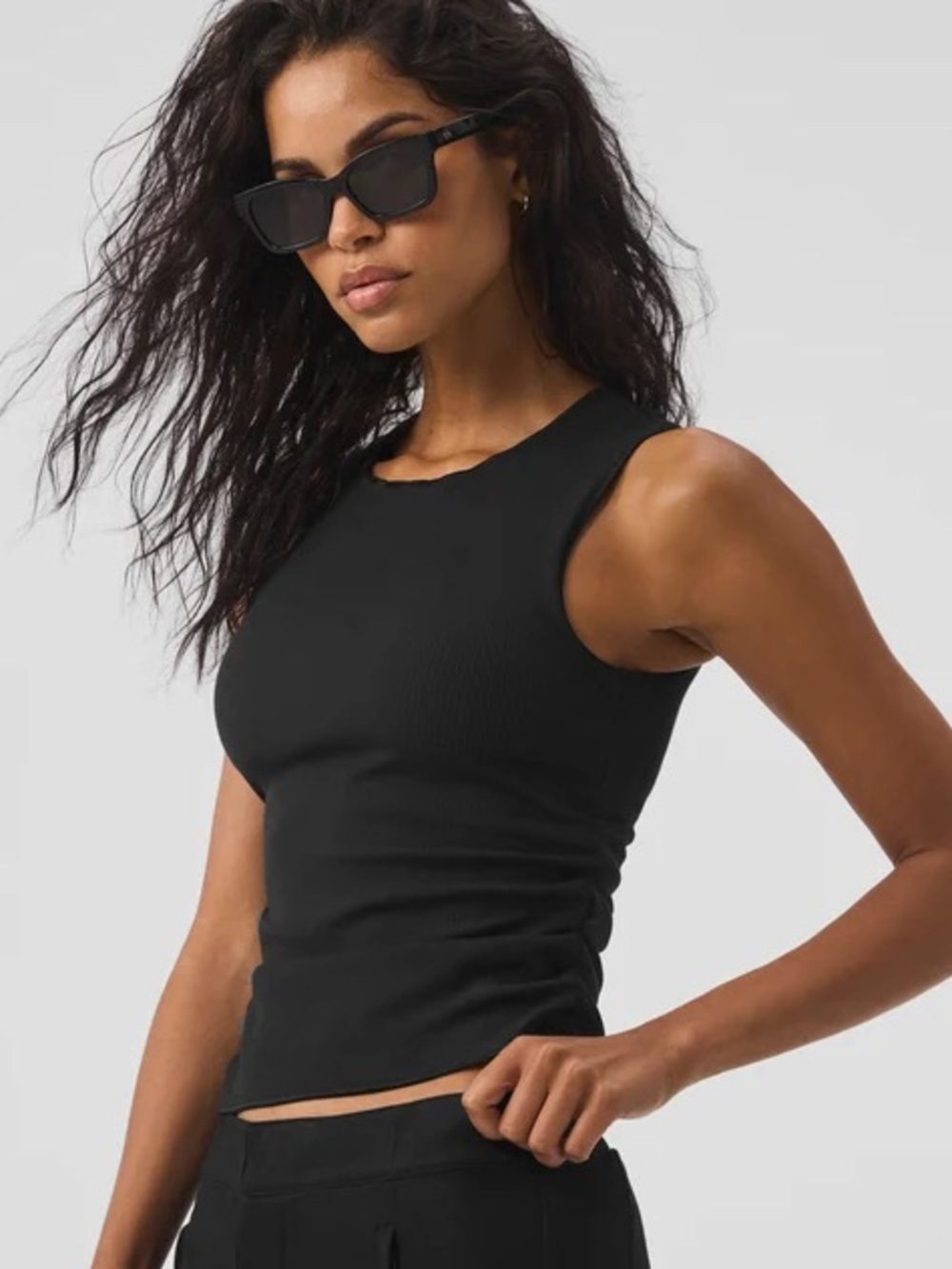 ALO Yoga Ribbed En Pointe Tank Top in Black - XS